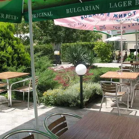 מלון Family Aurelia 3*