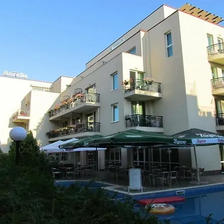 Family Aurelia 3* סאני ביץ'
